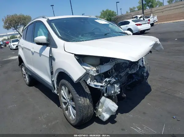 1FMCU0J94JUC09729 2018 FORD ESCAPE - Image 1