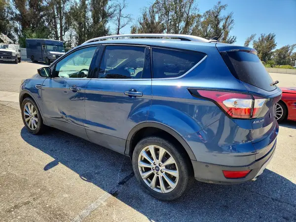 1FMCU0J94JUC58543 2018 FORD ESCAPE - Image 2