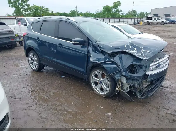 1FMCU0J94KUC32929 2019 FORD ESCAPE - Image 1