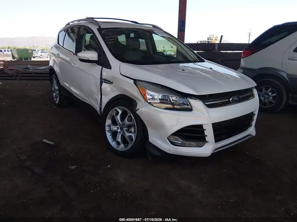 1FMCU0J95GUA09192 2016 FORD ESCAPE - Image 1