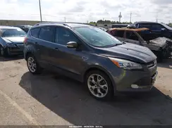 1FMCU0J95GUA44721 2016 FORD ESCAPE