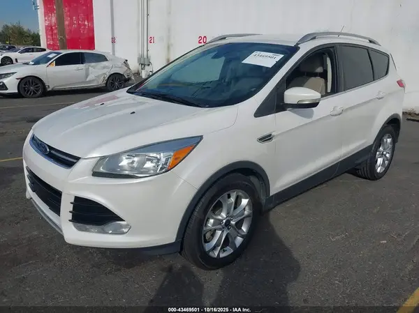 1FMCU0J95GUC60052 2016 FORD ESCAPE - Image 2