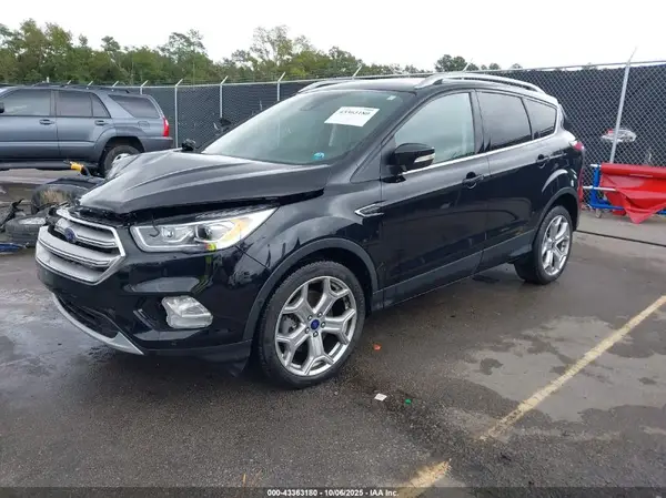 1FMCU0J95HUA75324 2017 FORD ESCAPE - Image 2