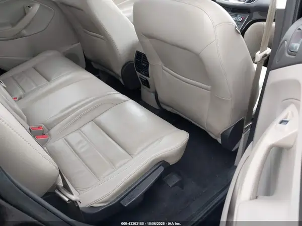 1FMCU0J95HUA75324 2017 FORD ESCAPE - Image 8