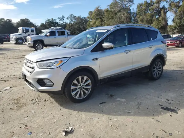 1FMCU0J95HUB65170 2017 FORD ESCAPE - Image 1