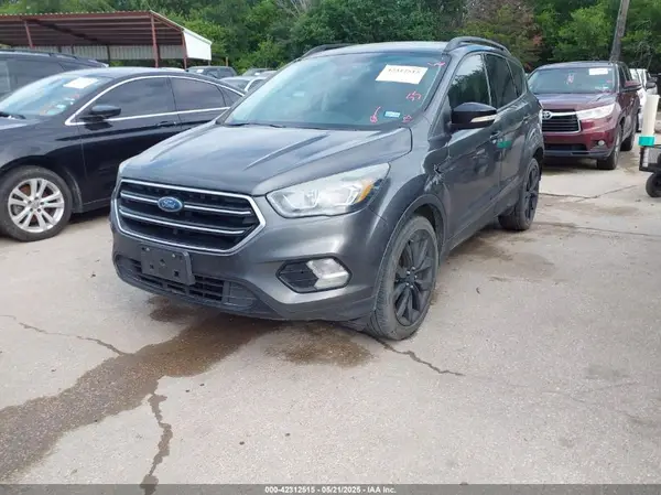 1FMCU0J95HUC34066 2017 FORD ESCAPE - Image 2