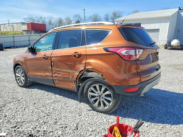 1FMCU0J95HUC46475 2017 FORD ESCAPE - Image 2