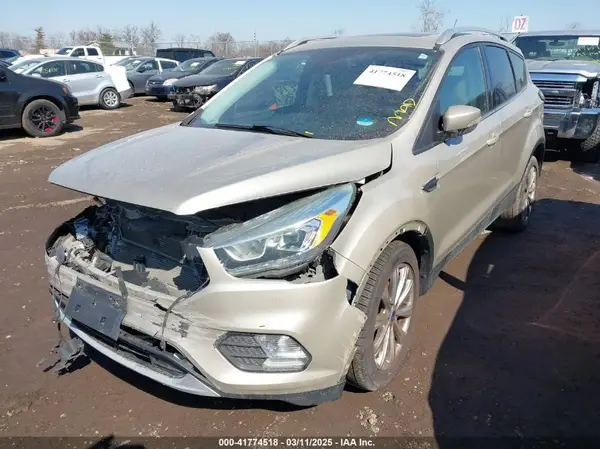 1FMCU0J95HUD07615 2017 FORD ESCAPE - Image 2