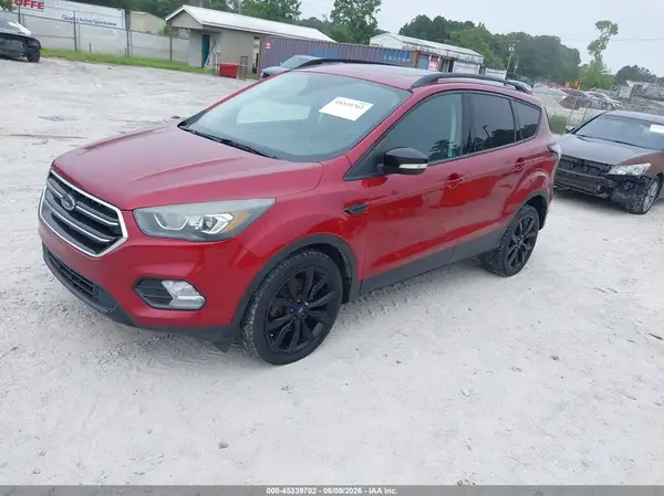 1FMCU0J95HUD41070 2017 FORD ESCAPE - Image 2