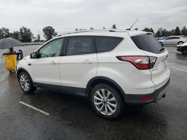 1FMCU0J95HUD77115 2017 FORD ESCAPE - Image 2