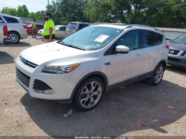 1FMCU0J96GUA96889 2016 FORD ESCAPE - Image 2
