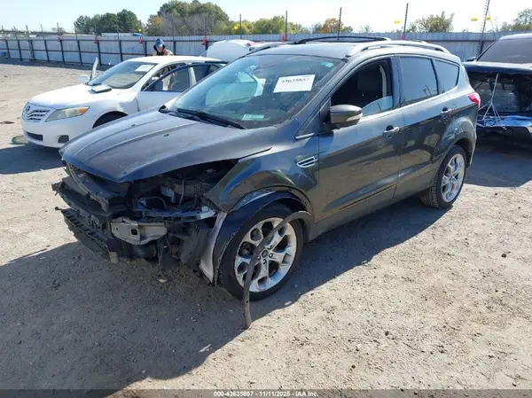 1FMCU0J96GUB70831 2016 FORD ESCAPE - Image 2