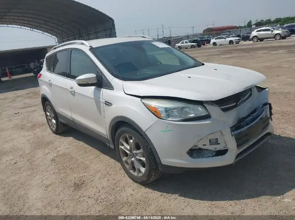 1FMCU0J96GUB82168 2016 FORD ESCAPE - Image 1