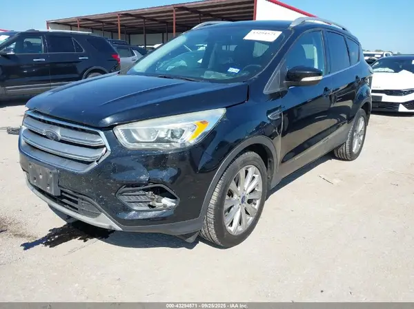 1FMCU0J96HUA64820 2017 FORD ESCAPE - Image 2