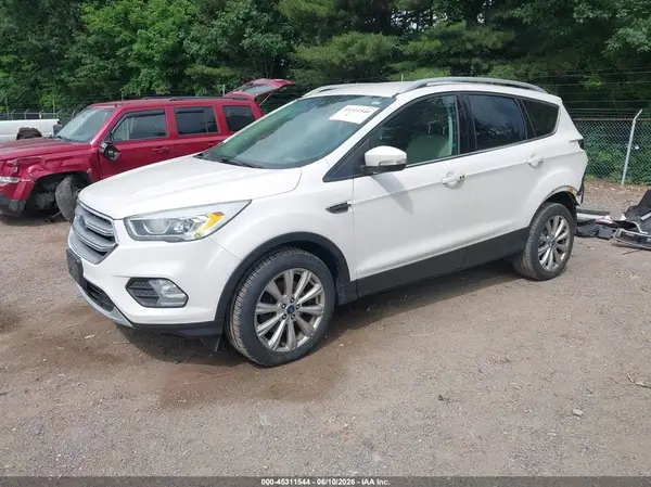 1FMCU0J96HUB58003 2017 FORD ESCAPE - Image 2