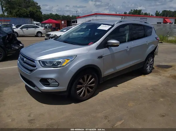 1FMCU0J96HUB87971 2017 FORD ESCAPE - Image 2