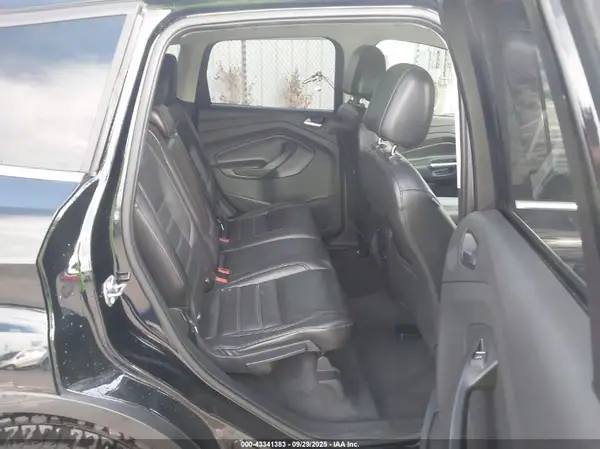 1FMCU0J96HUB88764 2017 FORD ESCAPE - Image 8