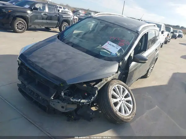 1FMCU0J96HUC13727 2017 FORD ESCAPE - Image 2