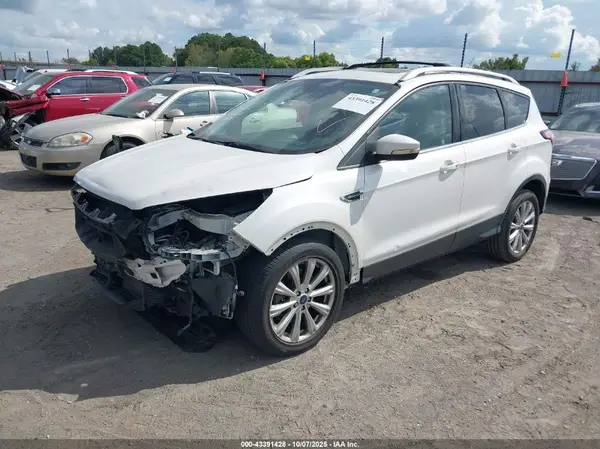 1FMCU0J96HUC43374 2017 FORD ESCAPE - Image 2