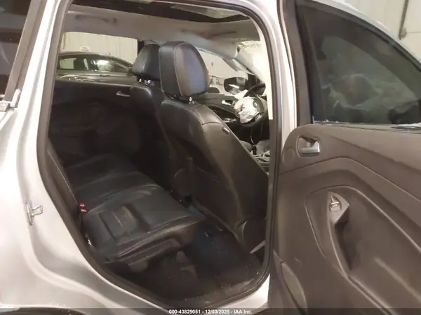 1FMCU0J96HUD70402 2017 FORD ESCAPE - Image 8