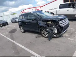 1FMCU0J96HUD75213 2017 FORD ESCAPE