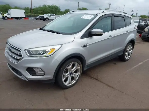 1FMCU0J96HUF02705 2017 FORD ESCAPE - Image 2