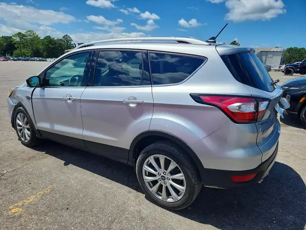 1FMCU0J96JUB16758 2018 FORD ESCAPE - Image 2