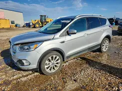 1FMCU0J96JUC88157 2018 FORD ESCAPE