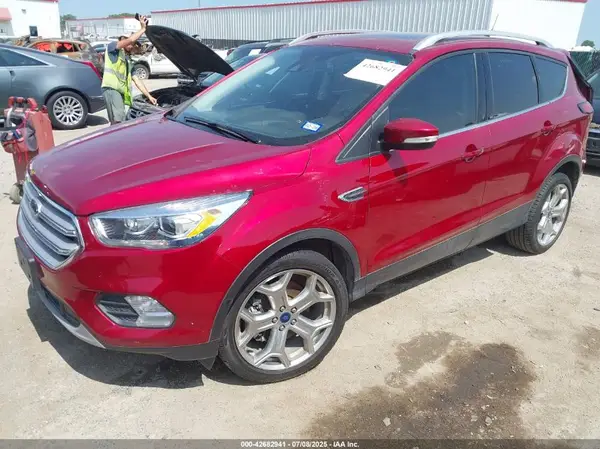 1FMCU0J96KUA53825 2019 FORD ESCAPE - Image 2