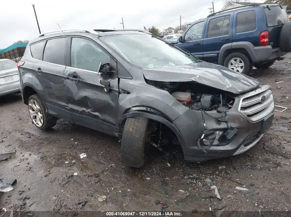 1FMCU0J96KUA84296 2019 FORD ESCAPE - Image 1