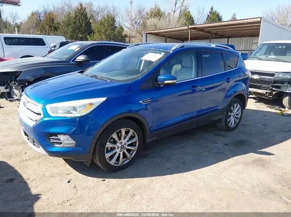 1FMCU0J97HUA51932 2017 FORD ESCAPE - Image 2