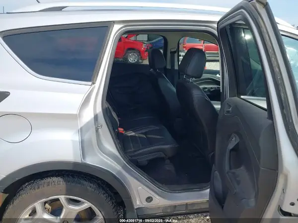 1FMCU0J97HUA63692 2017 FORD ESCAPE - Image 8