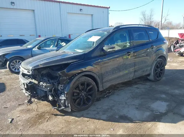 1FMCU0J97HUA92531 2017 FORD ESCAPE - Image 2