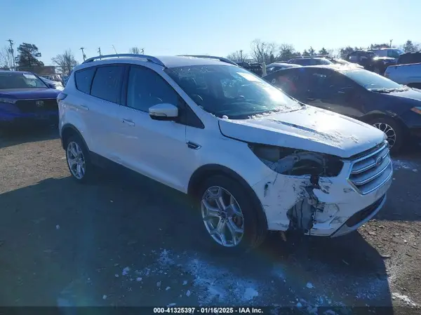 1FMCU0J97HUA93064 2017 FORD ESCAPE - Image 1