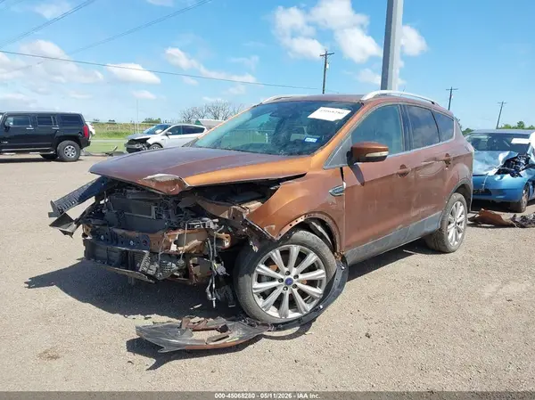 1FMCU0J97HUA93372 2017 FORD ESCAPE - Image 2