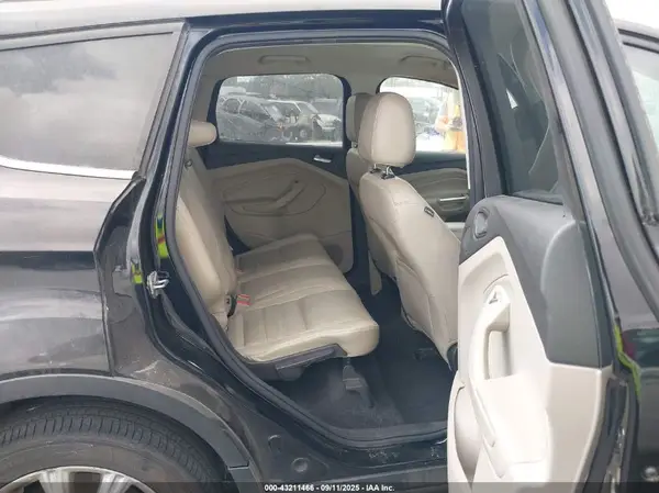 1FMCU0J97HUB04015 2017 FORD ESCAPE - Image 8