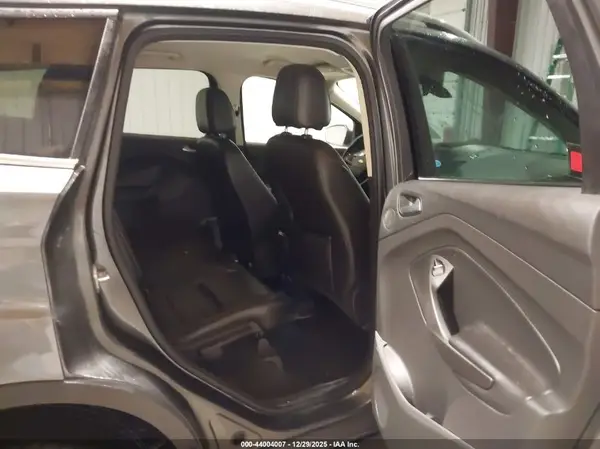 1FMCU0J97HUB46118 2017 FORD ESCAPE - Image 8