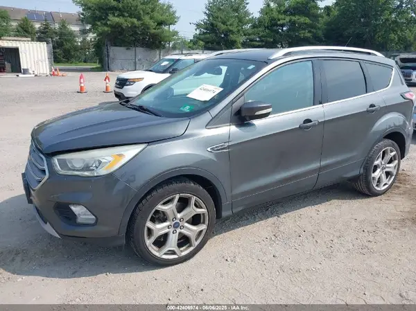 1FMCU0J97HUB64604 2017 FORD ESCAPE - Image 2