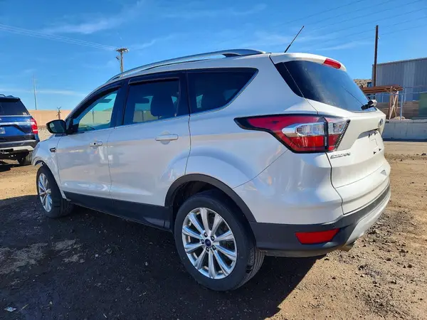 1FMCU0J97HUC51659 2017 FORD ESCAPE - Image 2
