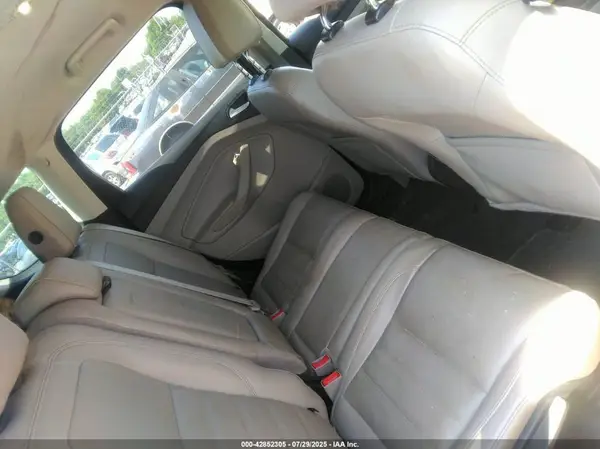 1FMCU0J97HUC80417 2017 FORD ESCAPE - Image 8