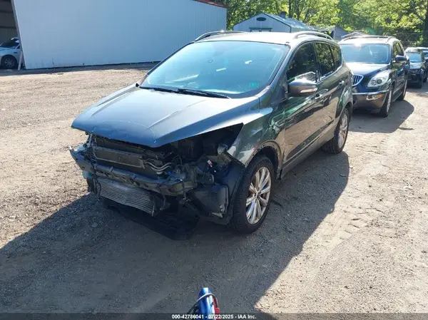 1FMCU0J97HUC92616 2017 FORD ESCAPE - Image 2