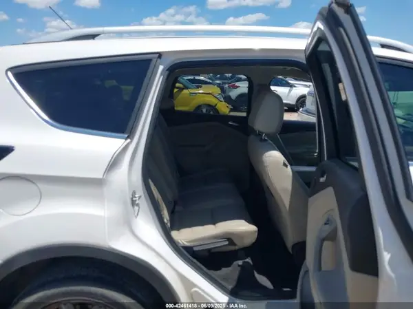 1FMCU0J97HUE94520 2017 FORD ESCAPE - Image 8