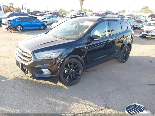 1FMCU0J97HUE96624 2017 FORD ESCAPE - Image 2