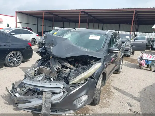 1FMCU0J97HUF05841 2017 FORD ESCAPE - Image 2