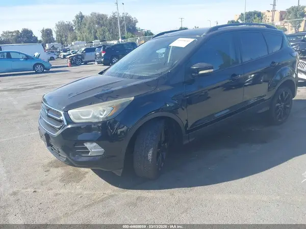 1FMCU0J97HUF11056 2017 FORD ESCAPE - Image 2