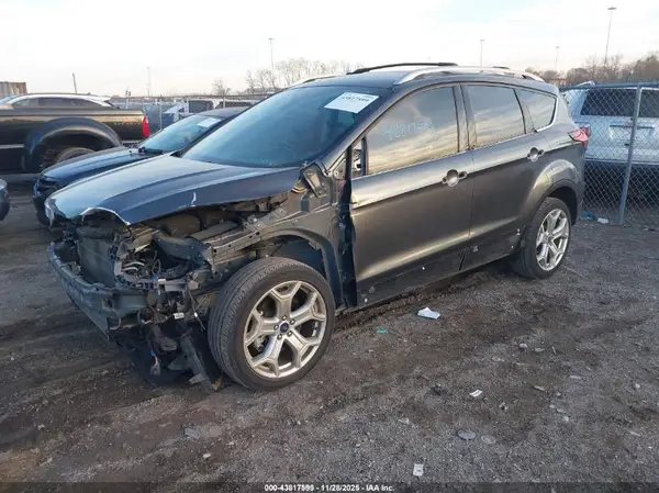 1FMCU0J97KUB20660 2019 FORD ESCAPE - Image 2