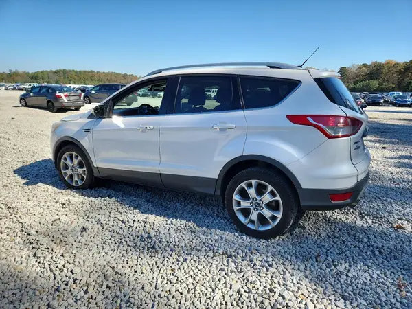 1FMCU0J98GUC50552 2016 FORD ESCAPE - Image 2