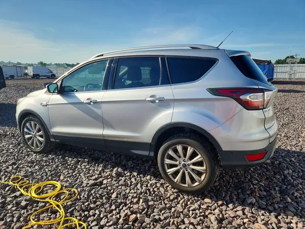 1FMCU0J98HUA16011 2017 FORD ESCAPE - Image 2