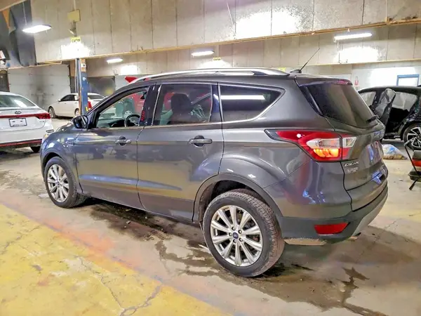 1FMCU0J98HUA27610 2017 FORD ESCAPE - Image 2