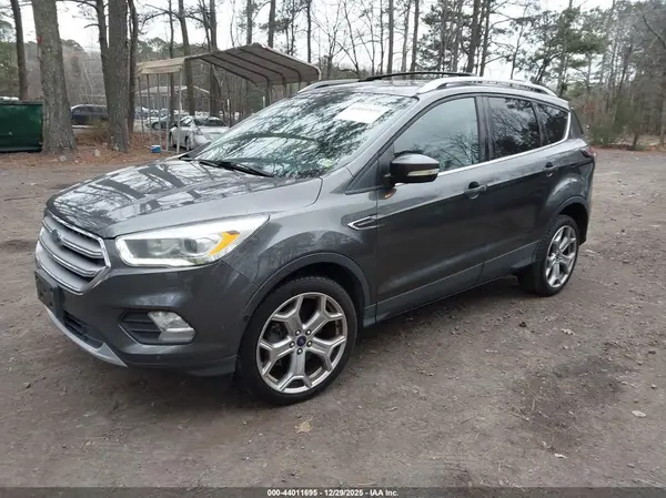 1FMCU0J98HUA28143 2017 FORD ESCAPE - Image 2